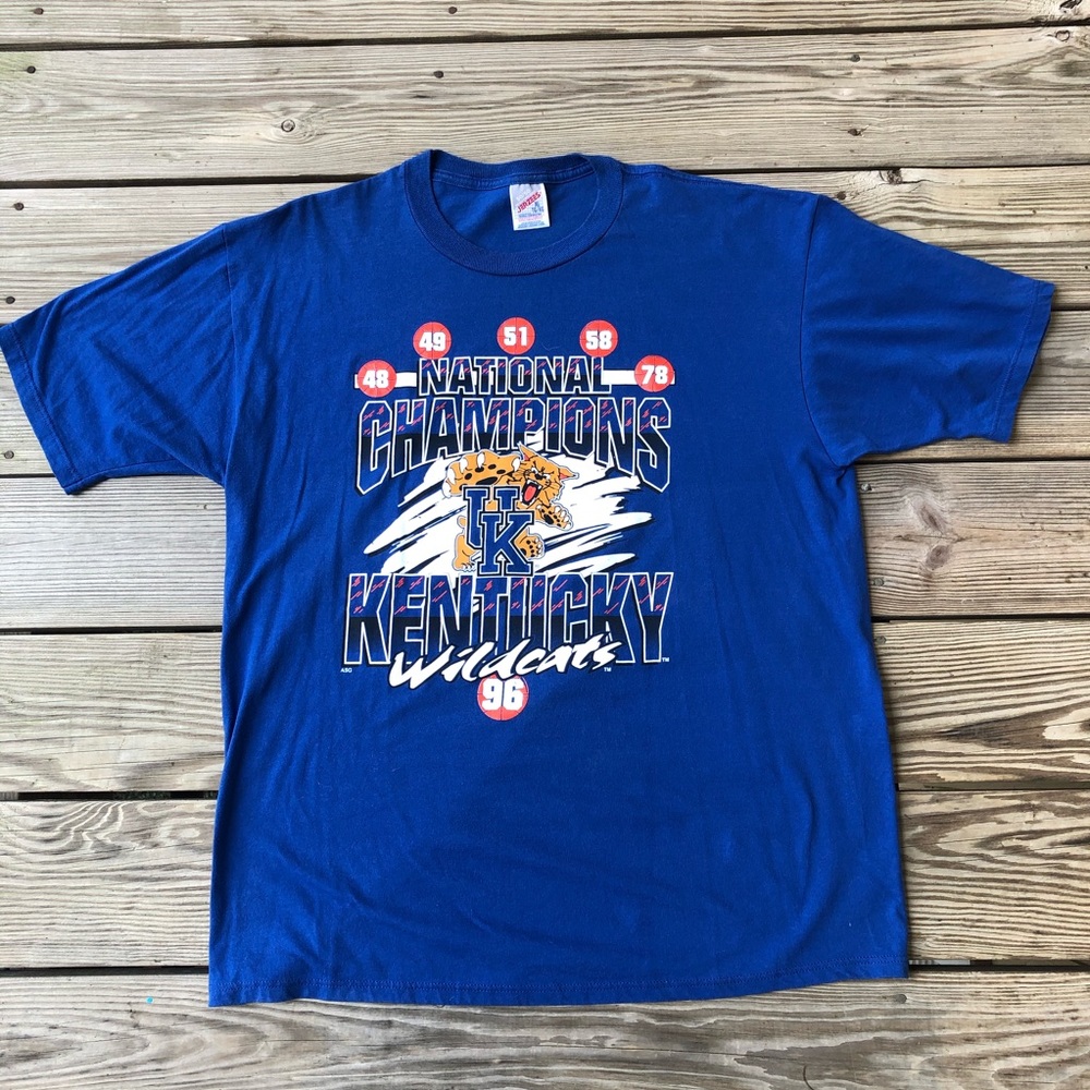 SOLD University of Kentucky Basketball T-shirt - Picture 1 of 4